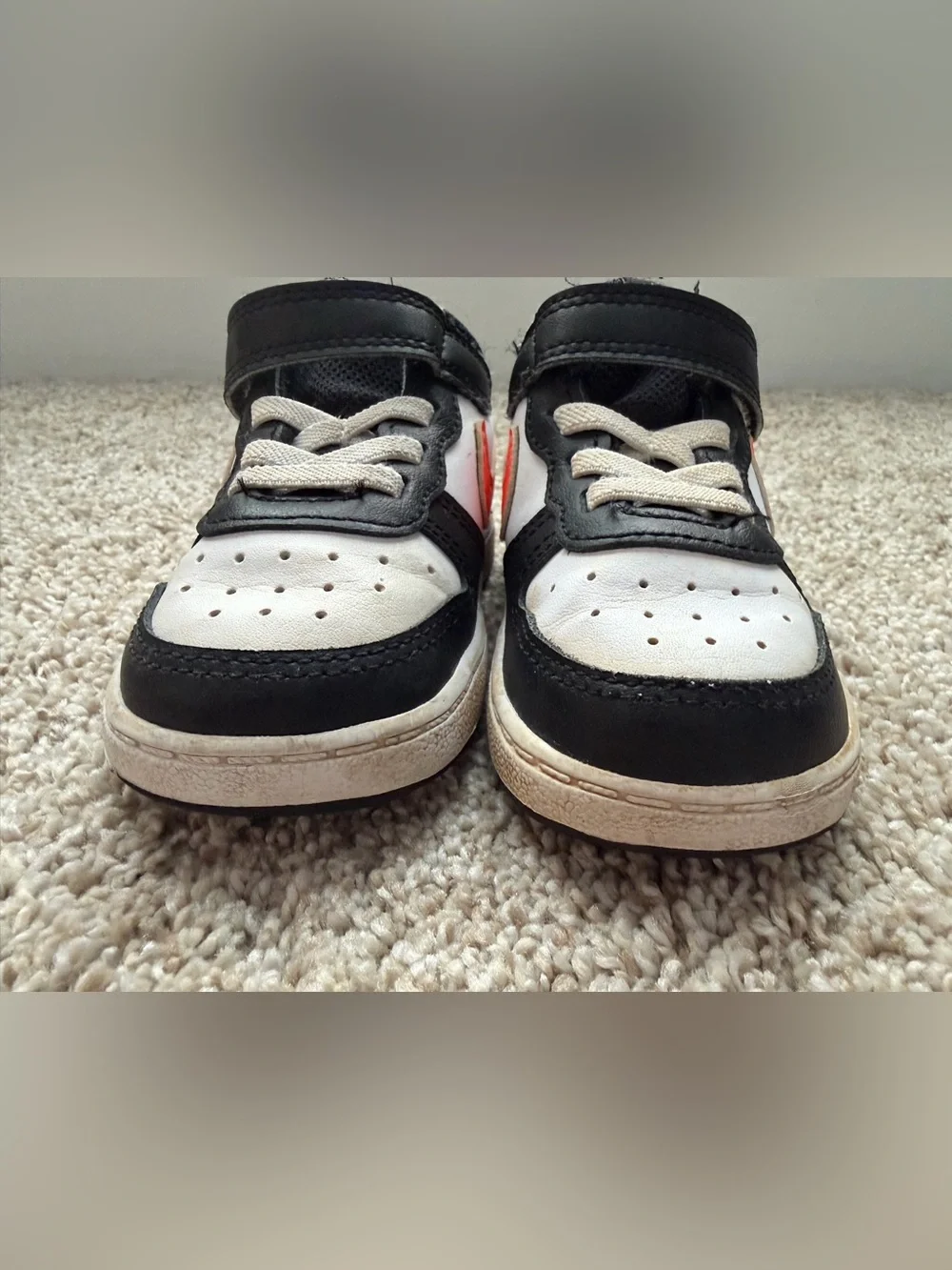NIKE Toddler BQ5453-115 Court Borough Low 2 White/Black/Orange  Size 6C